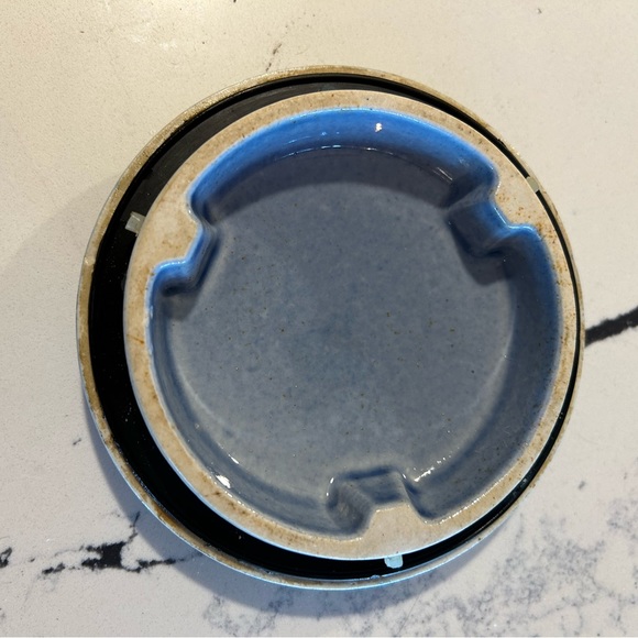 Wade Irish porcelain shamrock, tobacco, humidor jar with lockable lid. - Picture 5 of 7